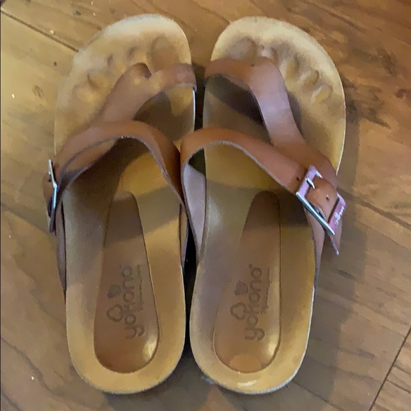 Sandals - Picture 2 of 3